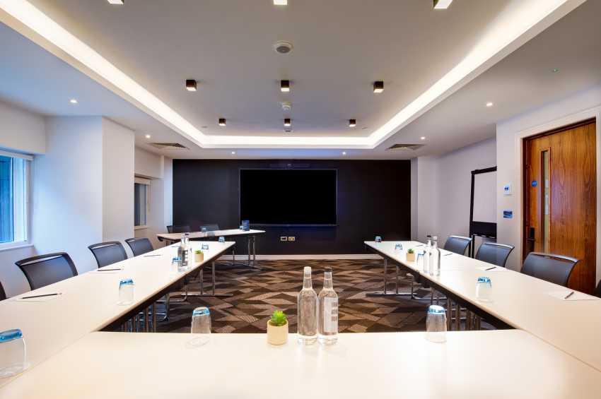 Imperial London Hotel