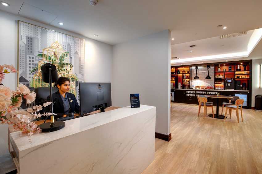 Imperial London Hotel