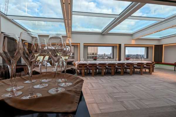 Met Lounge
