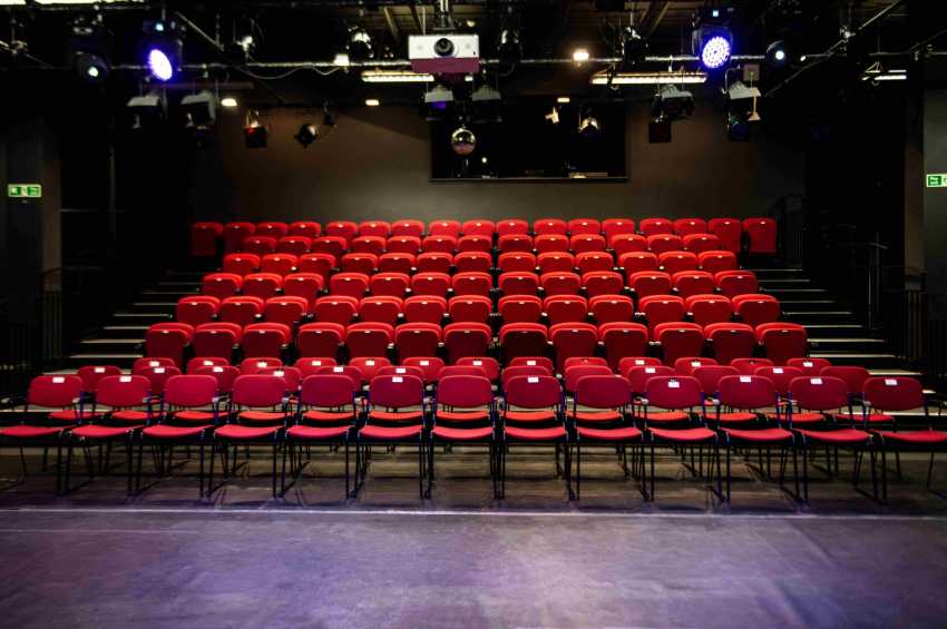 Dugdale Arts Centre 
