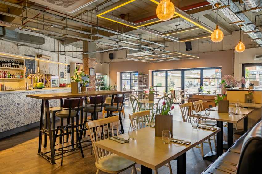 SW16 Bar and Kitchen