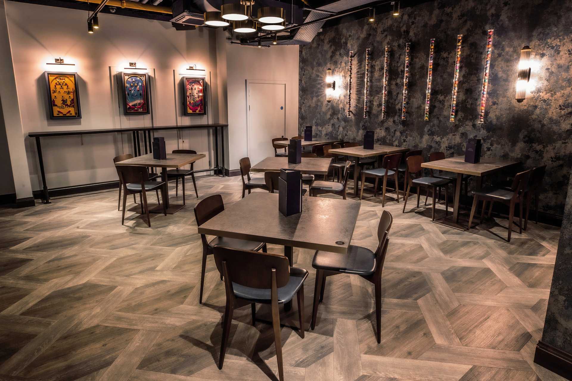Topaz private room