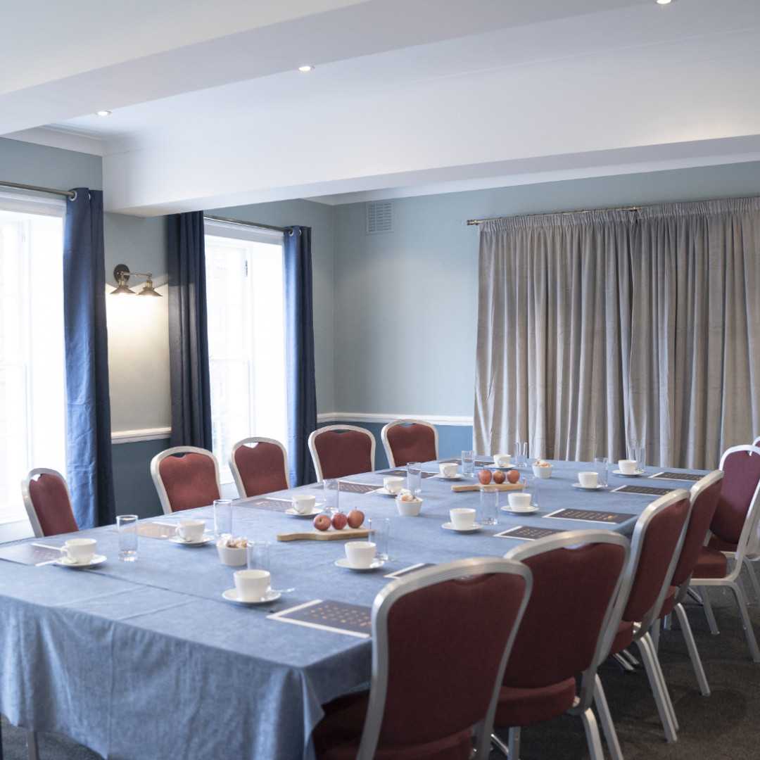 The Commodore's Room 