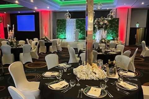Radisson RED and Radisson Hotel & Conference Centre London Heathrow