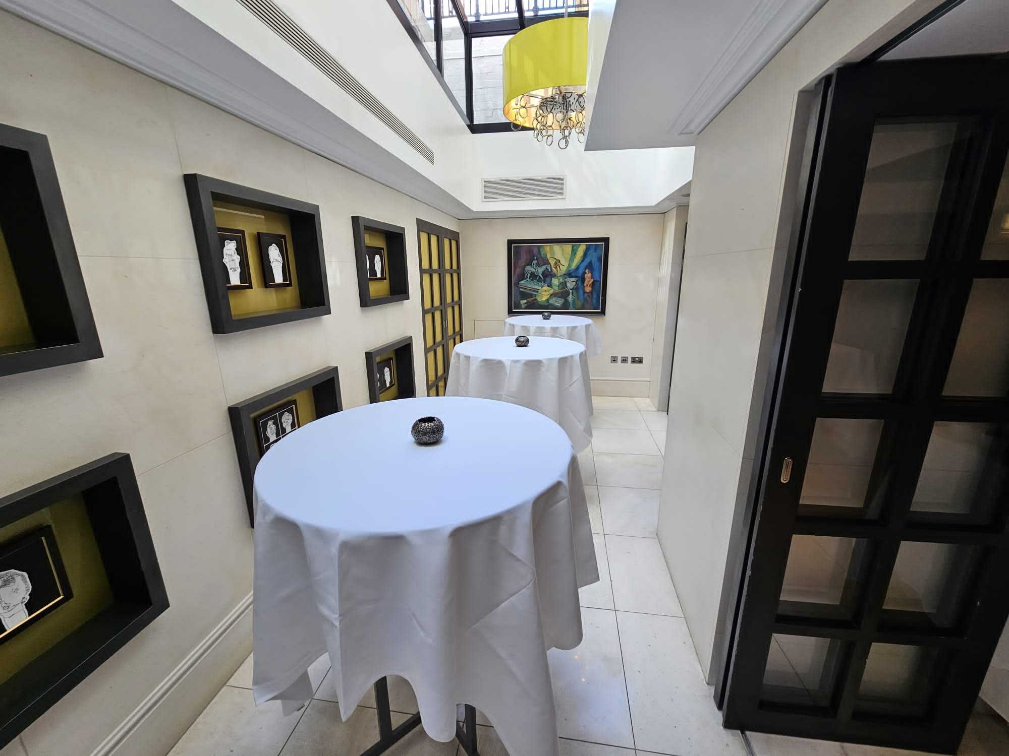 Mayfair Suite 
