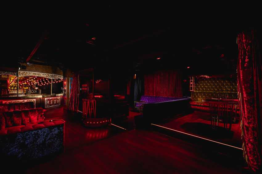 Cirque le Soir