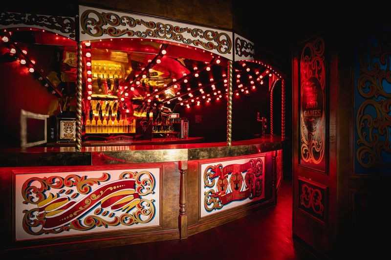 Cirque le Soir