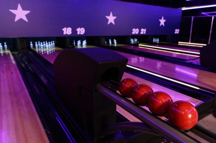 Hollywood Bowl London O2