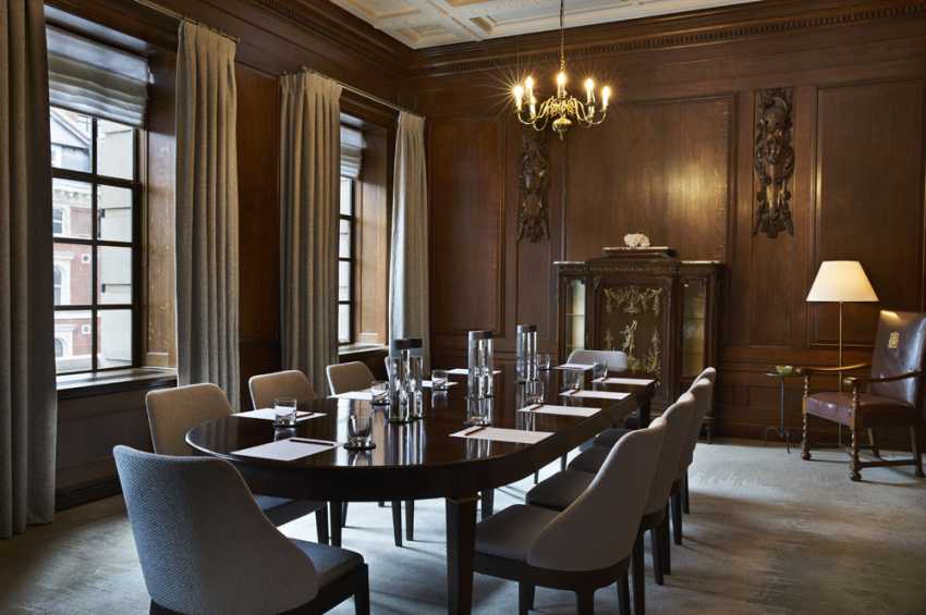 Ten Trinity Square Members Club