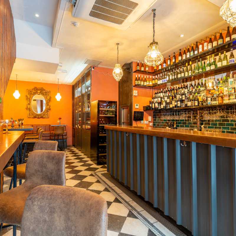 68 Wine Bar 