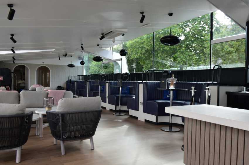 Clipper Lounge EMB