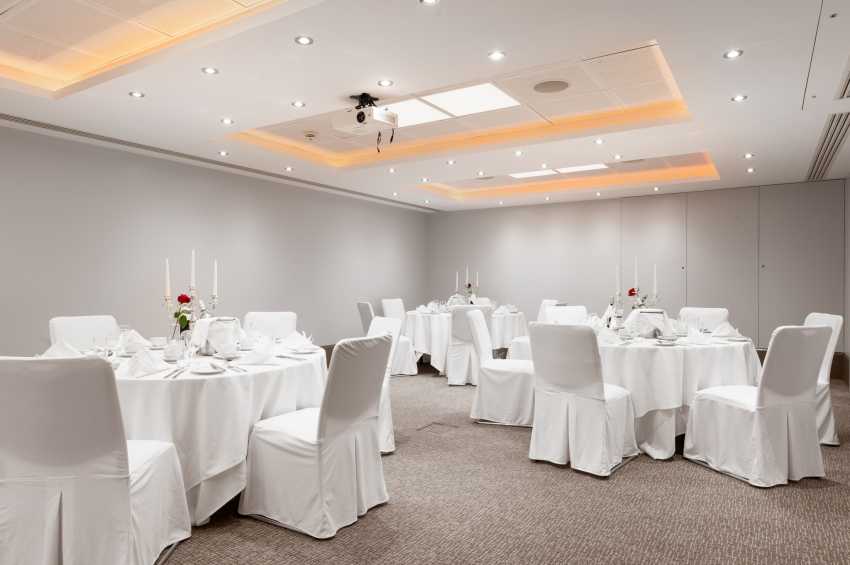 Gem  Langham Court Hotel