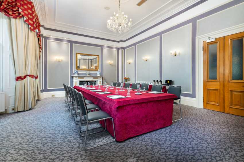 Gem Strathmore Hotel