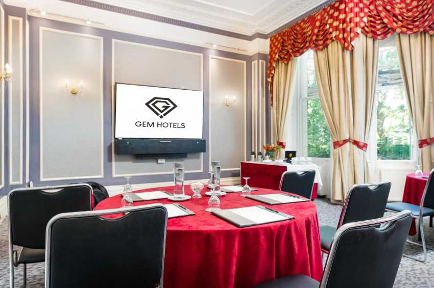 Gem Strathmore Hotel
