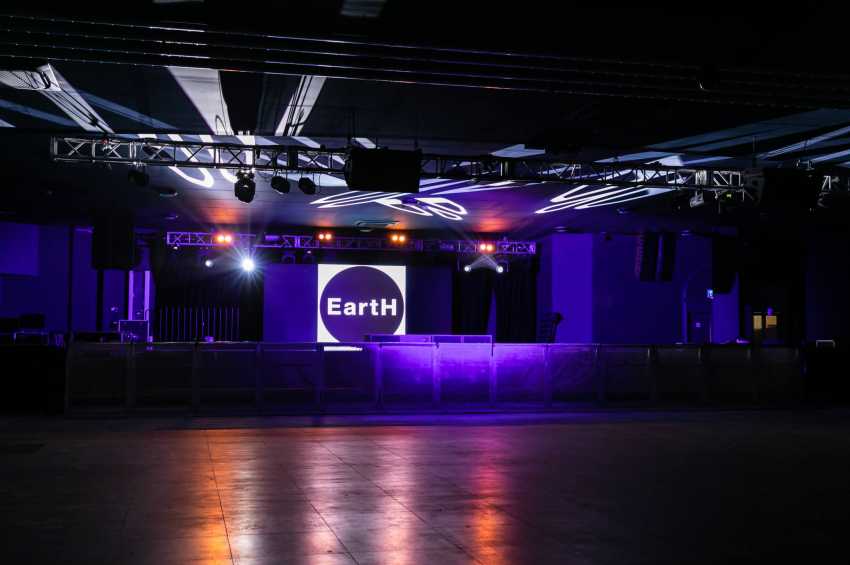 EartH (Evolutionary Arts Hackney) 