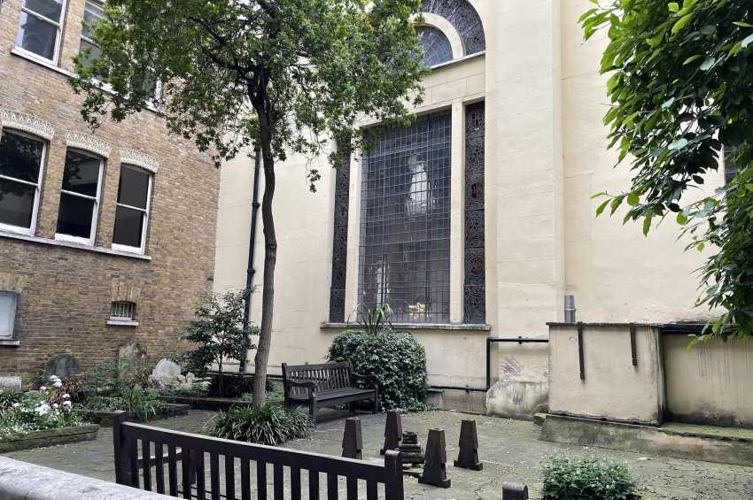 St Mary-at-Hill Church