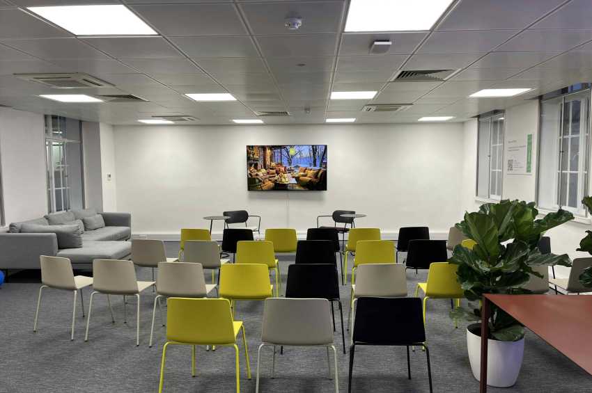Oasis London