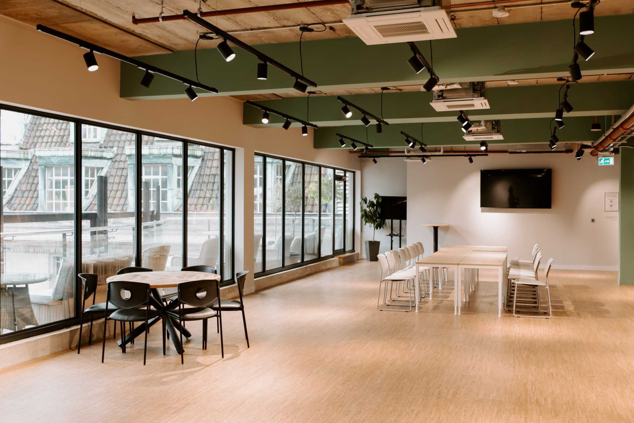 Event Hub A / B