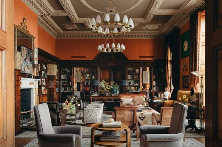 Estelle Manor 