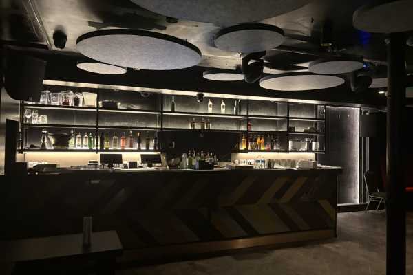 Loco Hombre Cantina 