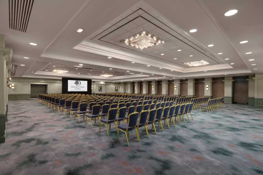 DoubleTree by Hilton Brighton Metropole