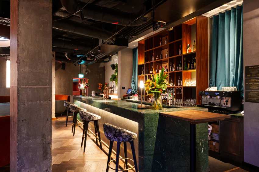 Middle Eight Hotel