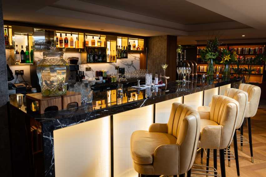 Middle Eight Hotel