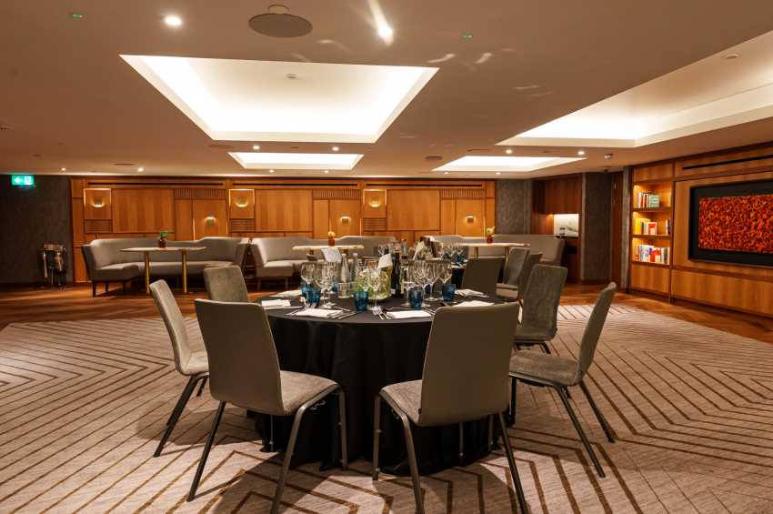 Middle Eight Hotel