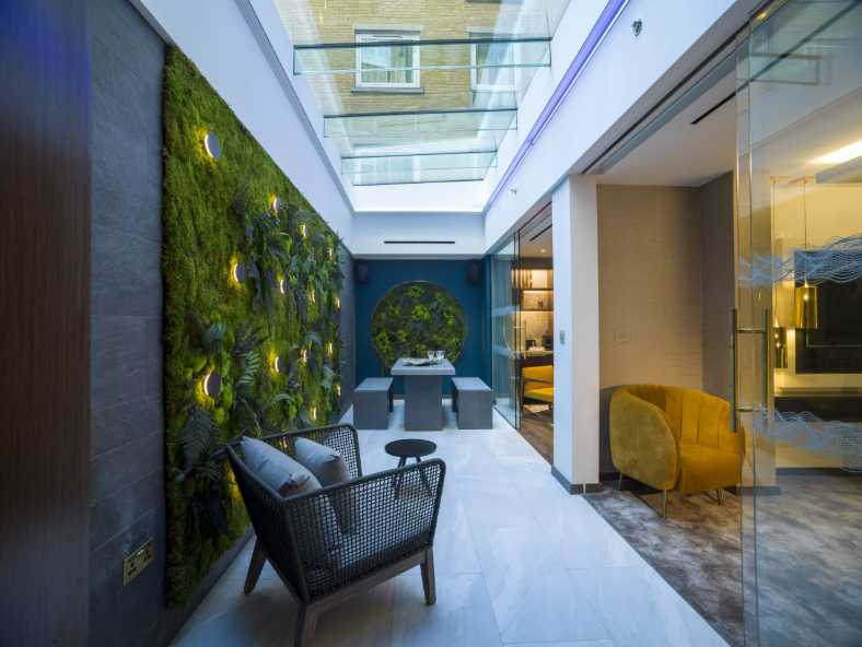 Signature Luxury Suite