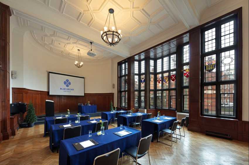 Wellington Hotel by Blue Orchid
