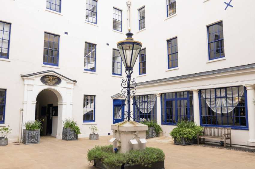 Apothecaries' Hall 