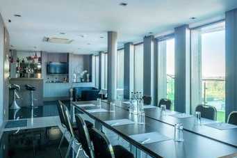 Crowne Plaza London Kingston 