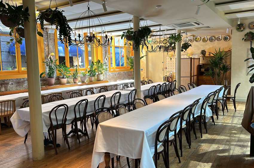 Casa do Frango Mayfair