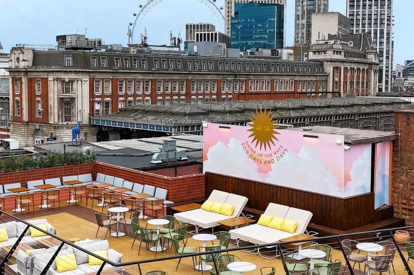 Circe's Rooftop Bar 