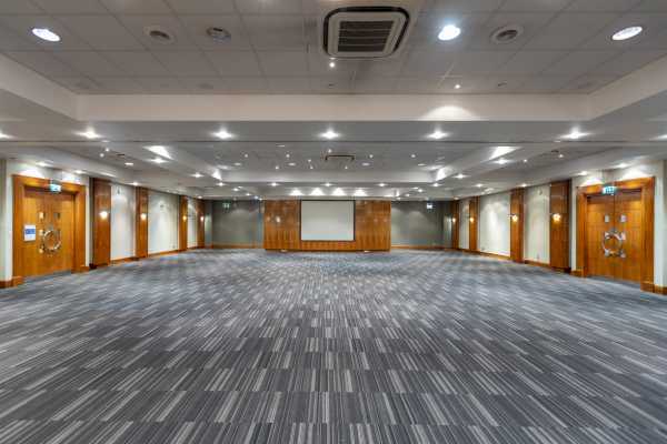 Holiday Inn Regents Park 