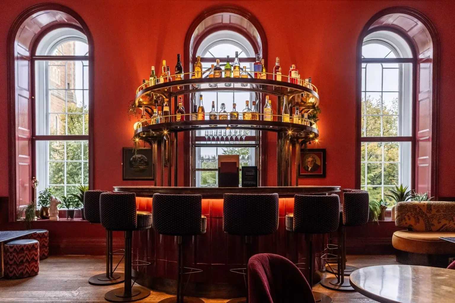 The Salon Bar 
