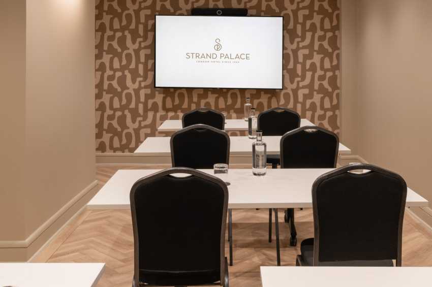 Strand Palace Hotel