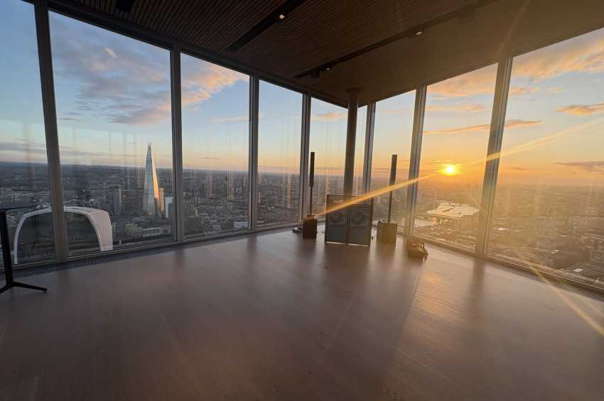 8 Bishopsgate