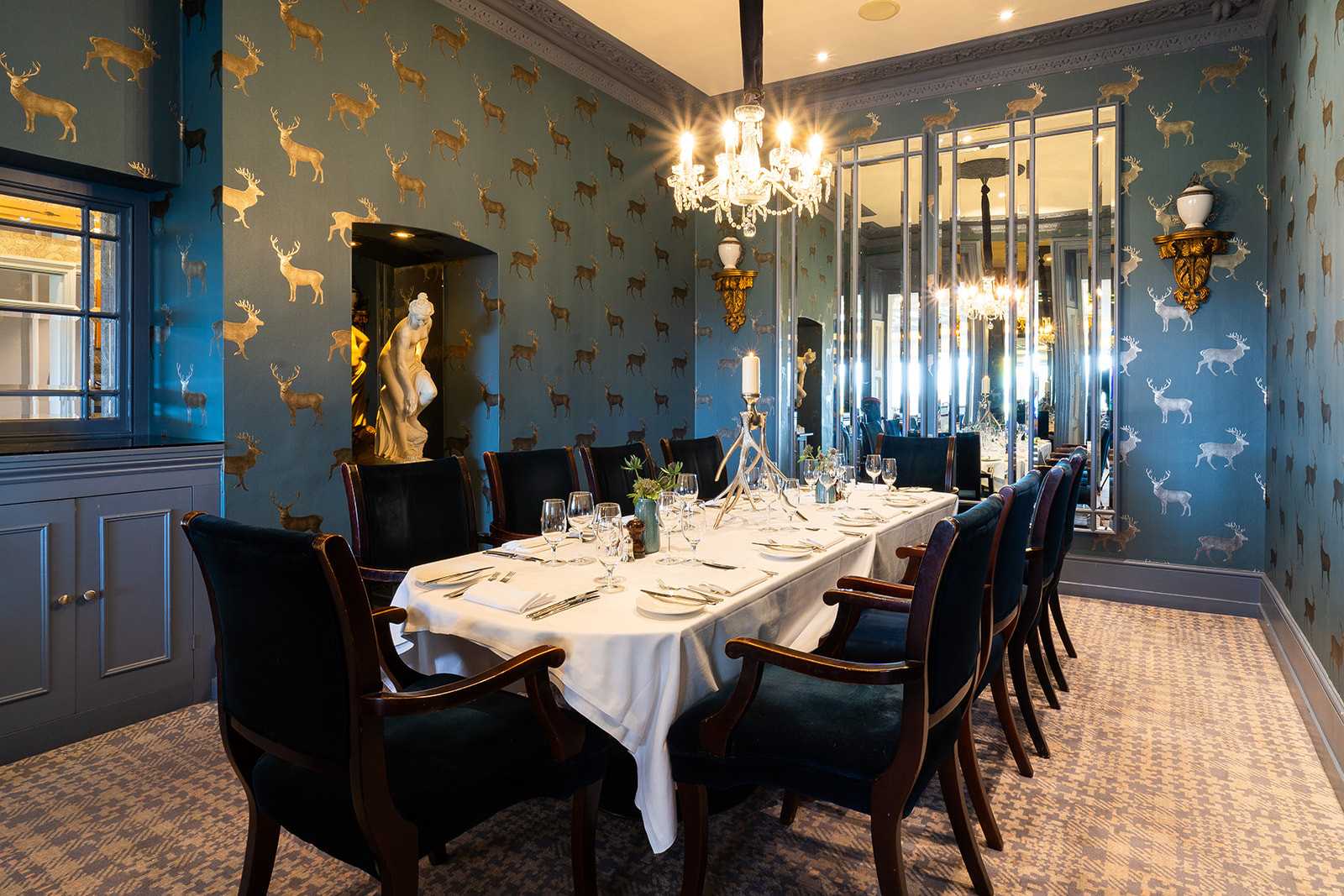 Nightingales (Restaurant)