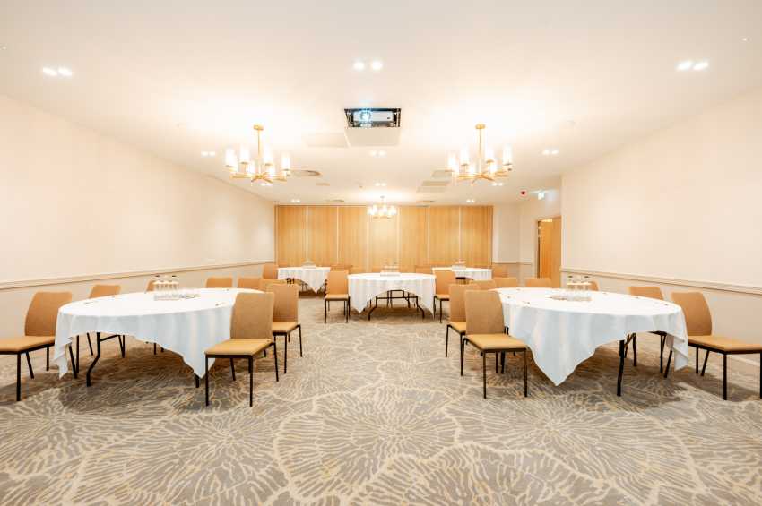 Strand Palace Hotel