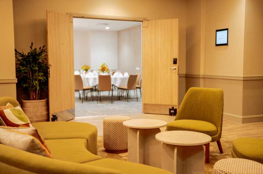 Strand Palace Hotel