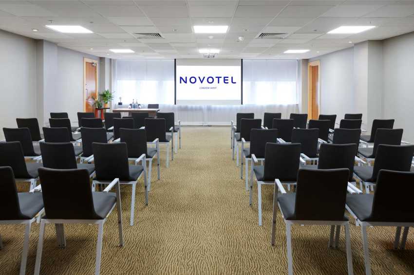 Novotel London West