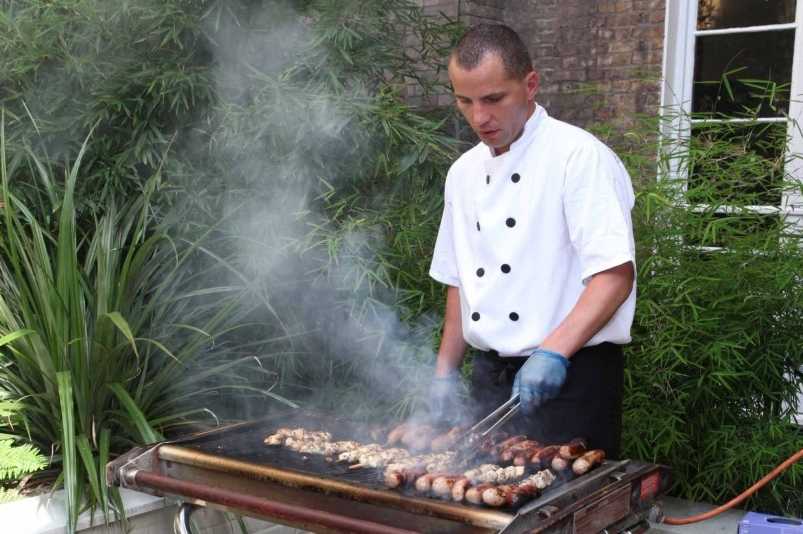 Barbecues in the Courtyard Garden