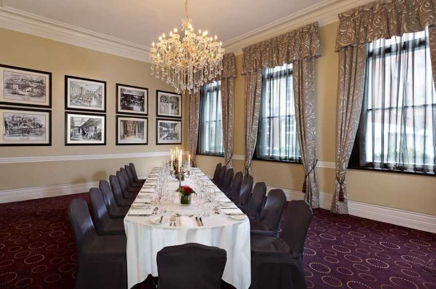 Melville - Dinner Boardroom 