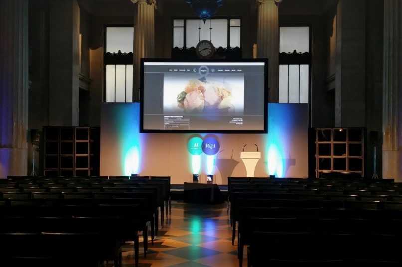 Christmas Party Venue in London : Banking Hall