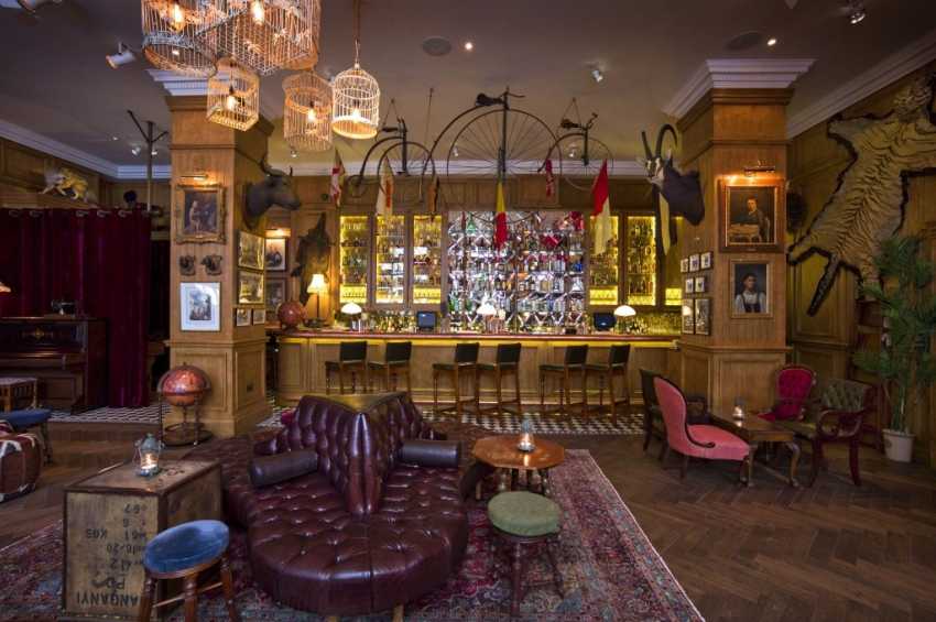Christmas Party Venue in London : Mr. Foggs