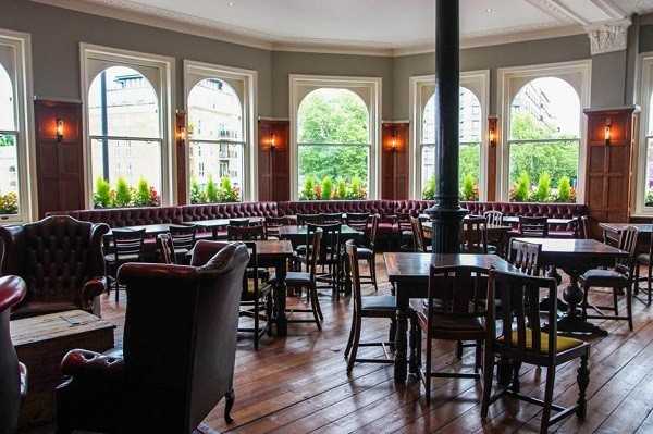 Party venues in London: Hand & Flower