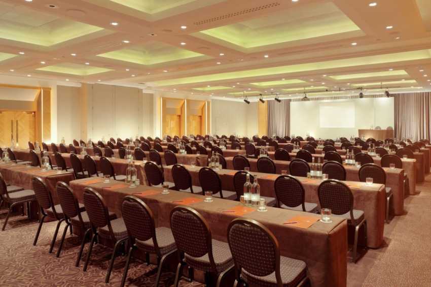 Conference venues in London: Royal Garden Hotel