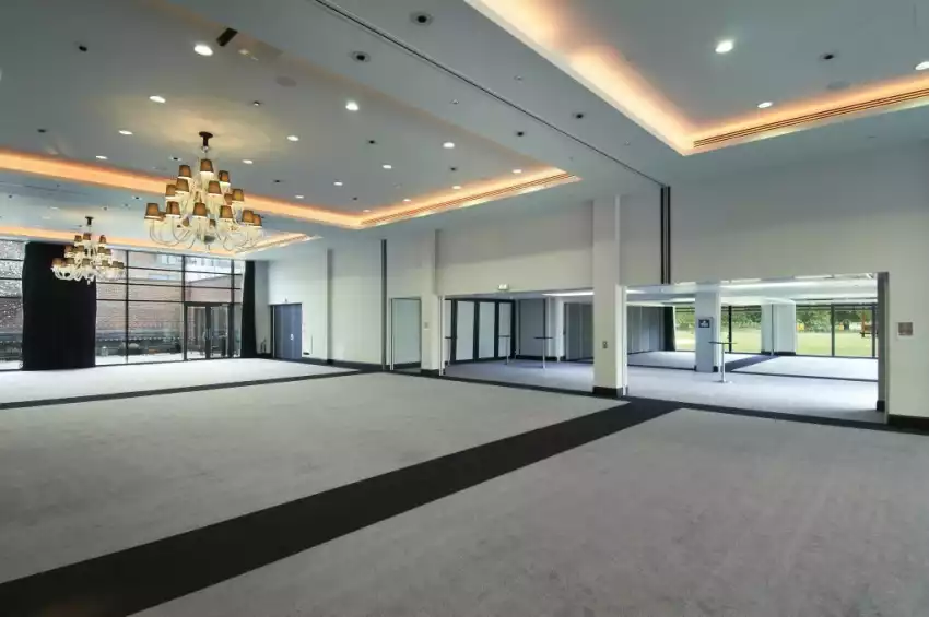 Entire view over the wide space of the Grand Syon Ballroom. Entire view over the wide space of the Grand Syon Ballroom.