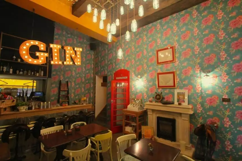 Party venues in London: Streaky Gin Party venues in London: Streaky Gin
